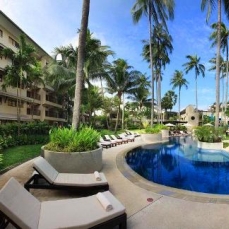 Отель Courtyard by Marriott Phuket at Surin Beach 5*