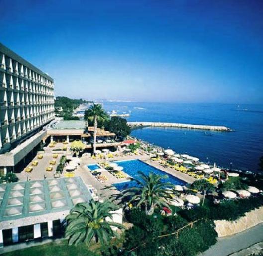 Holiday Inn Hotel Resort 4*