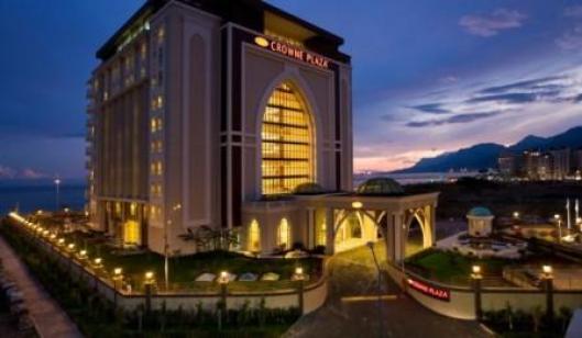 Crowne Plaza Resort 4*
