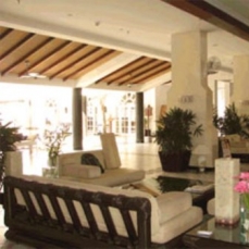 Retreat by Zuri Goa 4*