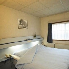 Amstel Botel 3*