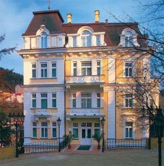 Bristol Kolonada 4*