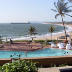 Fort Aguada Beach Resort 5*