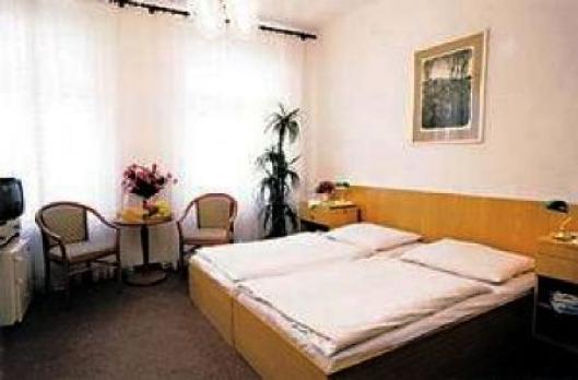 Wolker 3*