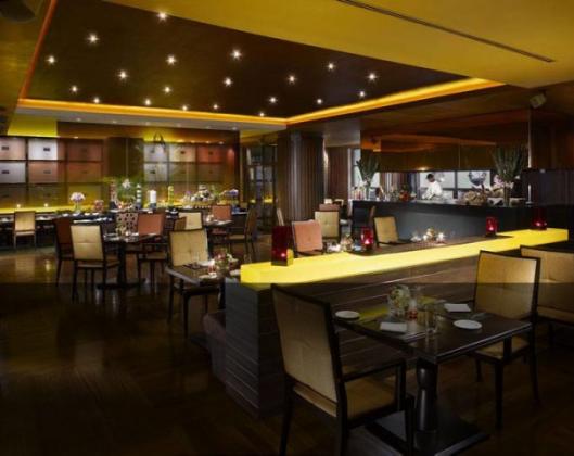 Le Bua At State Tower 5*