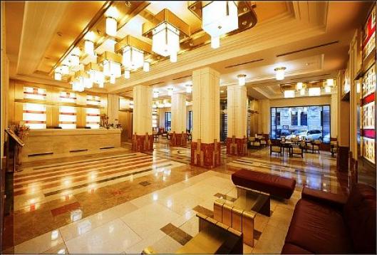 Best Western Premier Hotel Majestic Plaza 4*