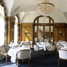 Bellevue Palace Bern 5*