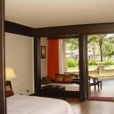 Kata Beach Resort & Spa 4*