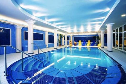 Olympia 4*