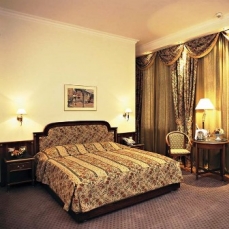 Ambassador Zlata Husa 5*
