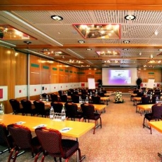 Eden Palace Au Lac 4*
