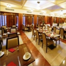 Best Western Premier Hotel Majestic Plaza 4*