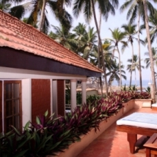 Coconut Bay Beach Resort 4*