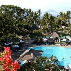 Nusa Dua Beach Hotel & Spa 5*