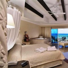 The Royal Playa del Carmen 5*