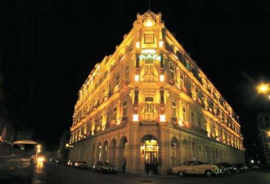 Hotel Plaza 4*