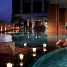 Le Bua At State Tower 5*