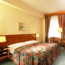 Crowne Plaza Hotel Prague Castle 5*