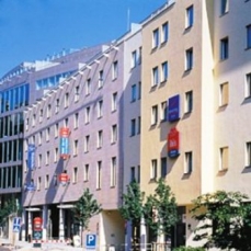 Ibis Praha Wenceslas Square 3*