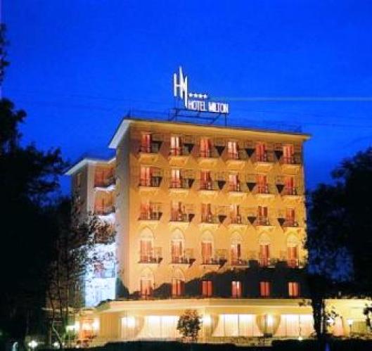 Milton 4*