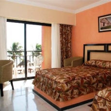 Sandos Playacar Resort & Spa 5*