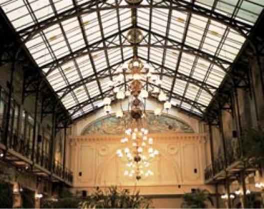 NH Grand Hotel Krasnapolsky 5*