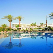 Novotel Beach 5*