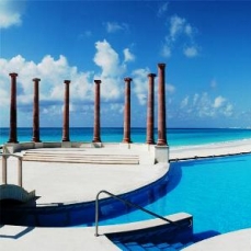 NH Krystal Cancun 5*