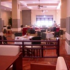 Sandy Beach Resort 4*