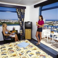 Anonymous Beach 3*