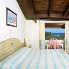 Colonna Beach Hotel & Residence 4*