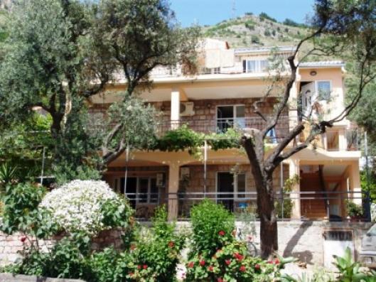 Vila Dusan Kentera 3*