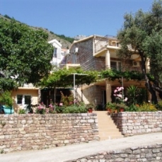 Vila Dusan Kentera 3*