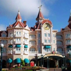 Disneyland Hotel 4*