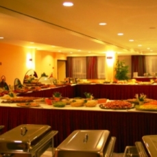 Bedford Hotel & Congress Centre 4*