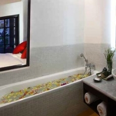 Segara Village Hotel 4*