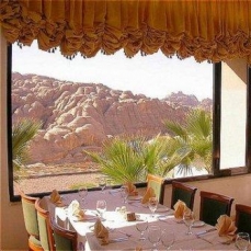 Crowne Plaza Resort 4*