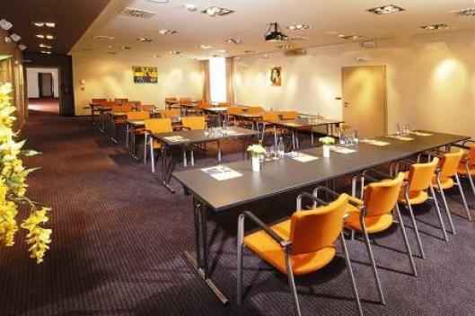 Hotel Manes 4*