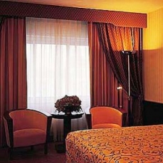 NH Grand Hotel Krasnapolsky 5*